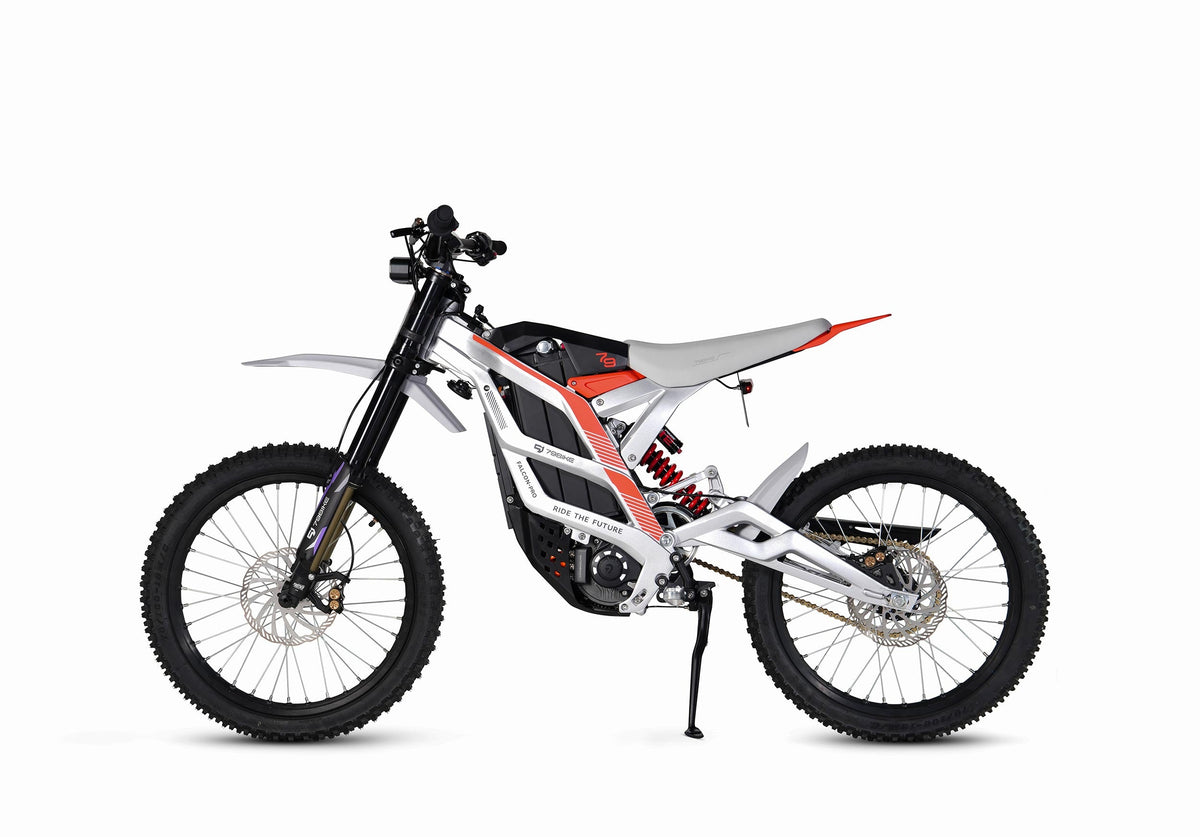 79Bike Falcon Pro - Silver Metallic / Red