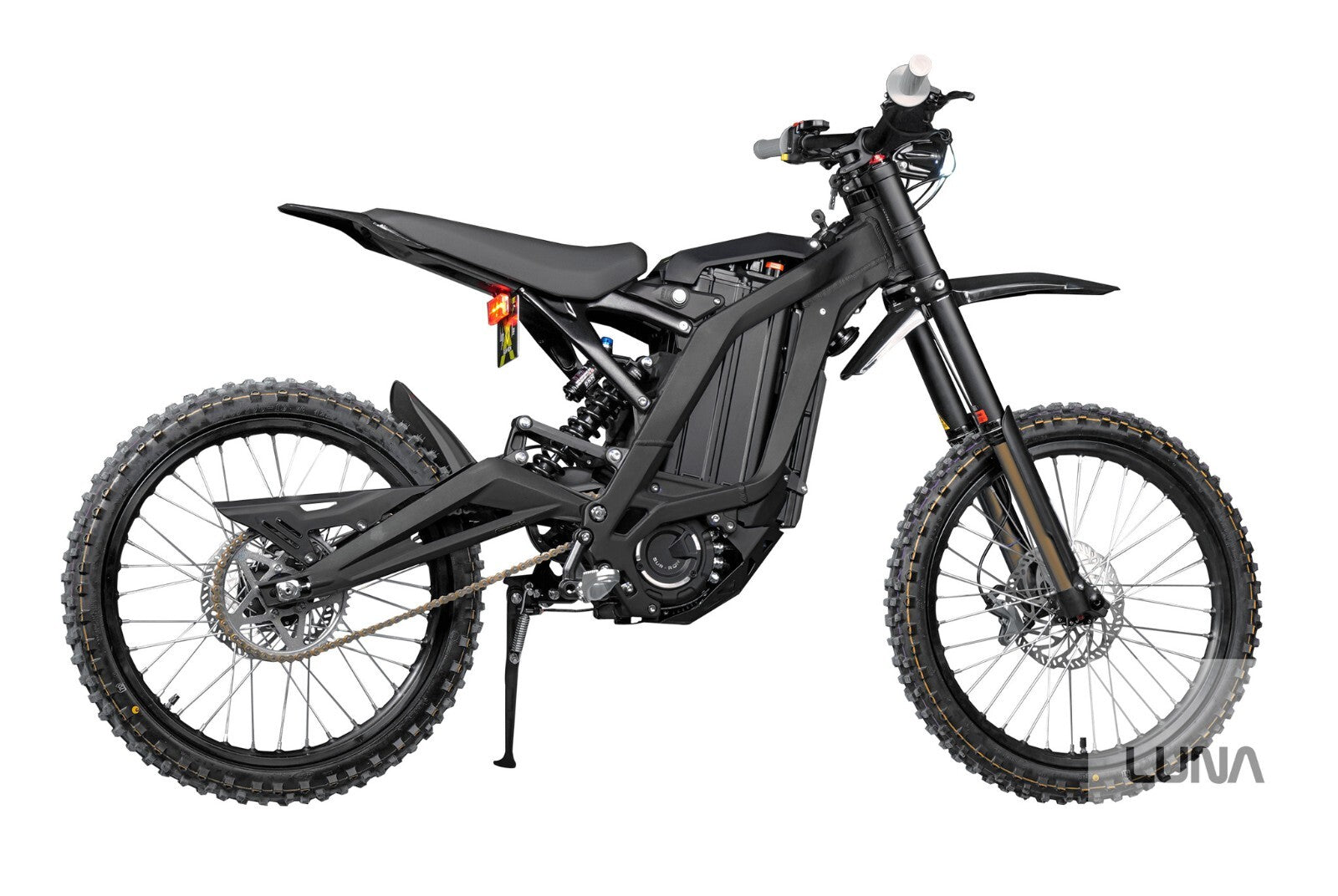 2025 Surron Light Bee X Black – full side view on white background